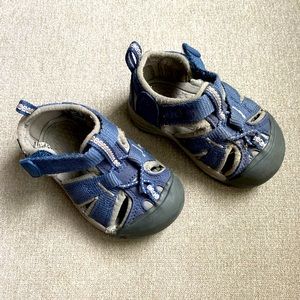 Toddler shoes